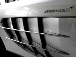 Mercedes-Benz SLR Coupe